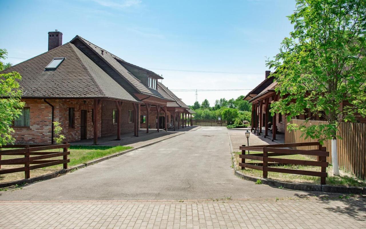 Podkowa Villa Police Eksteriør billede